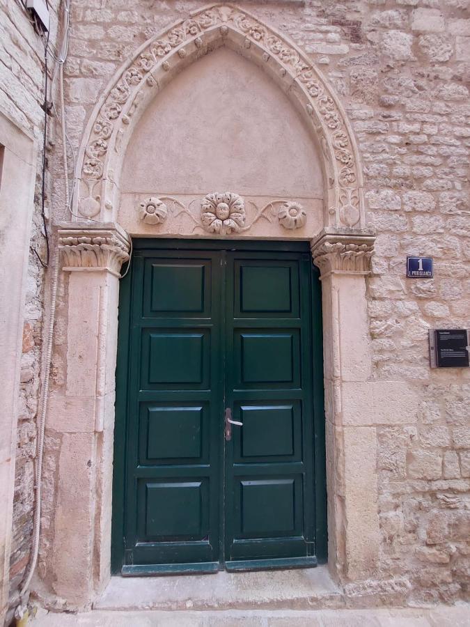 Central Palace Apartment Sibenik Ngoại thất bức ảnh